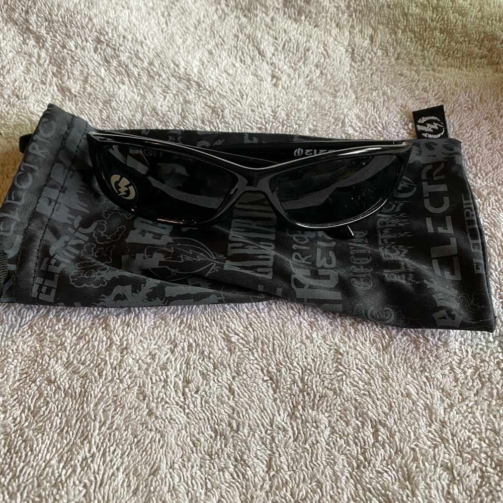 Men’s sunglasses